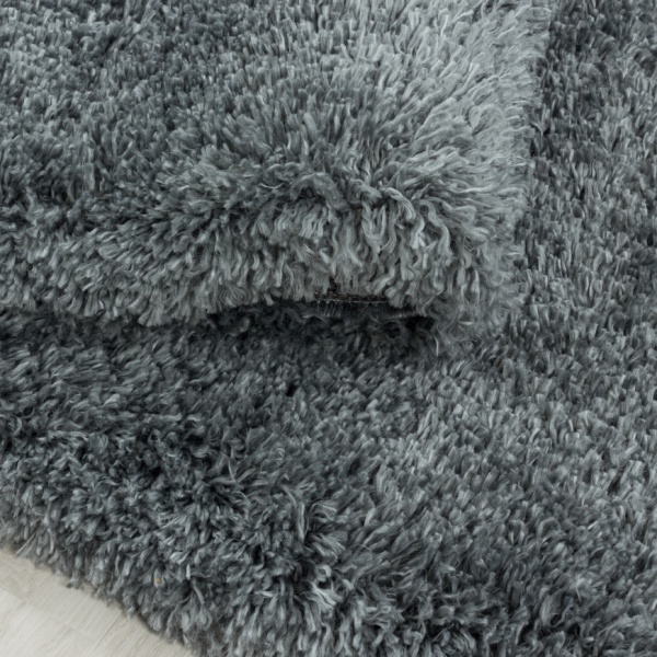 Fluffy Shaggy Plain Light-grey Rug - carpetsrugs.ie