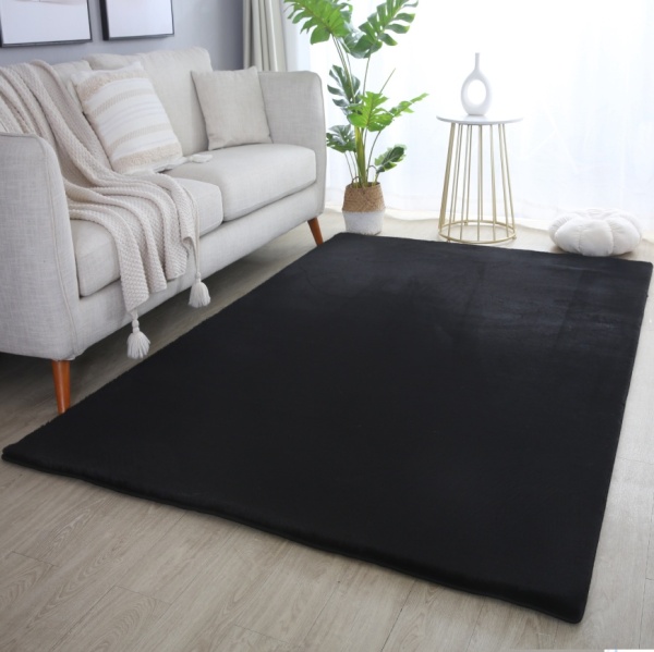 Black Plush Area Rug - Cosy Bedroom Rugs