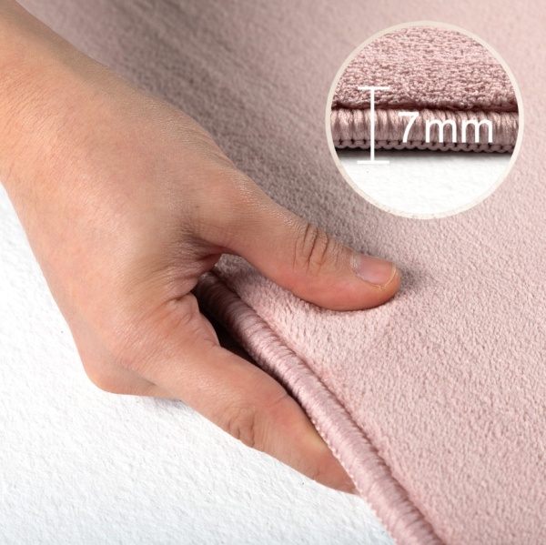 Beautiful Rose Microfiber Rug for a Touch of Elegance