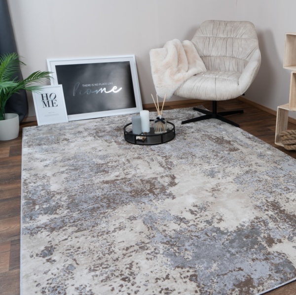 Comfortable Beige Rug Featuring a Stunning Abstract Pattern