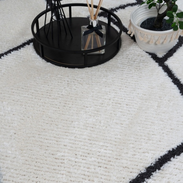 Modern Scandinavian Ivory Rug for Modern Living