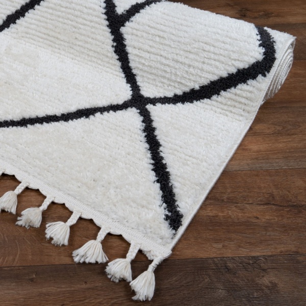 Modern Scandinavian Ivory Rug for Modern Living