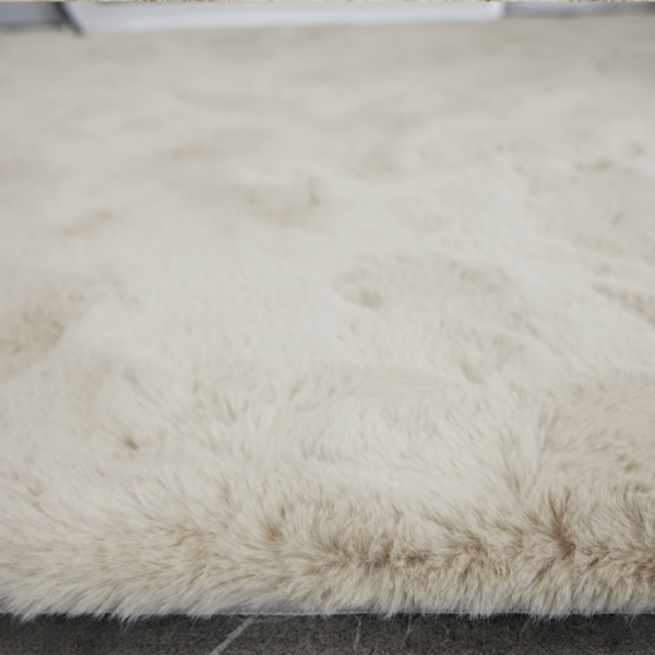 Super Soft Faux Rabbit Fur Beige Rug - Luxurious Home Decor