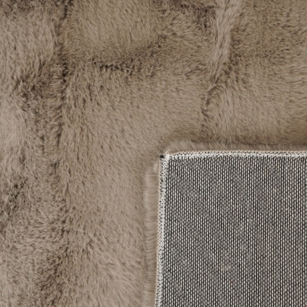 Plush Eco-friendly Faux Rabbit Taupe Rug l Decorative Faux Fur Mats